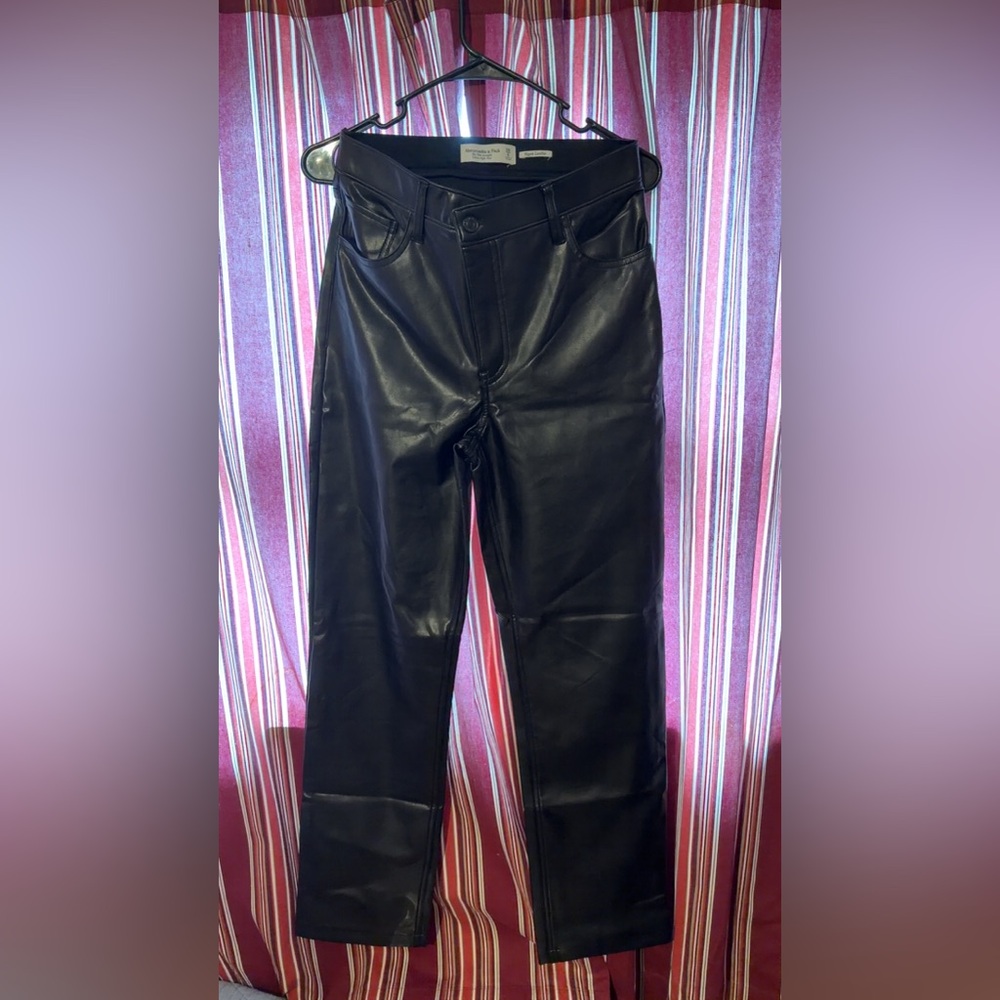 Abercrombie & Fitch Women’s Sleek Black Jeans, cross over waist